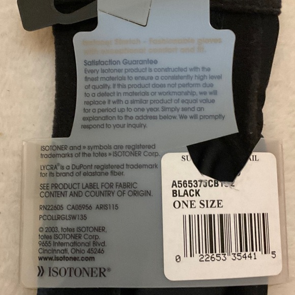 Isotoner Men's Classic Black Gloves - Picture 3 of 3
